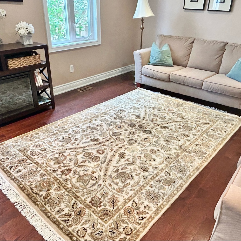 Ethan Allen Beige and Cream Area Rug